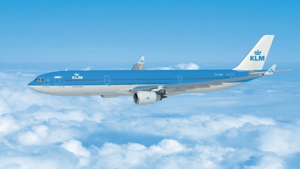 KLM plane travel hack reward points